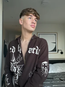 Love this hoodie part 2