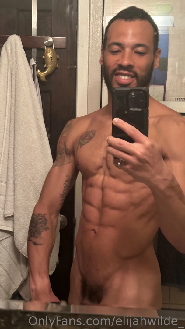 Lick my abs all the way down to my dick 