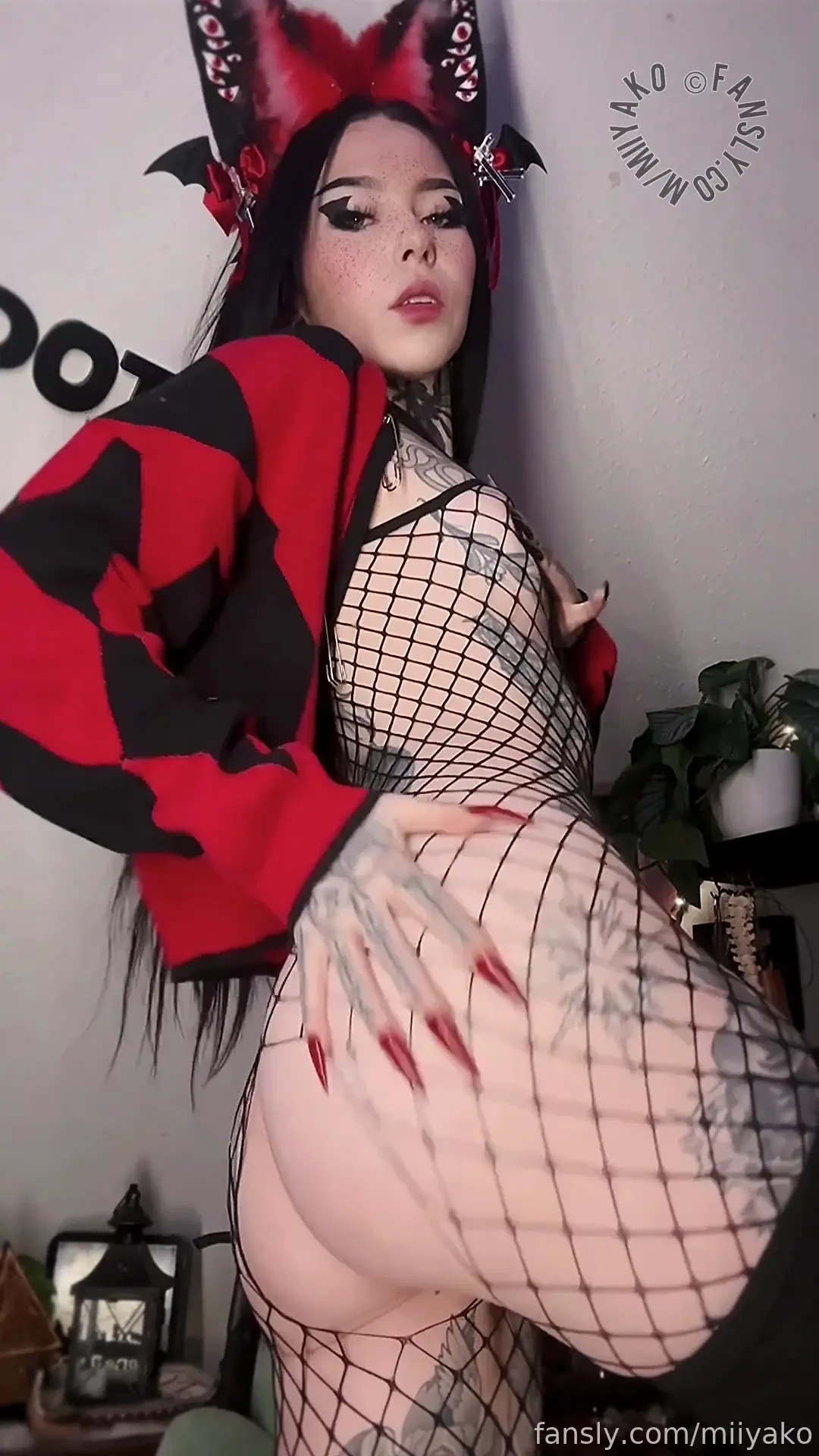 Don t i look so fuckable in those fishnets tattoos inked smallbody 