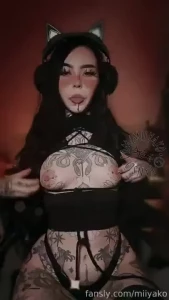 Can i distract you from your game like this g g fyp tattoos tease