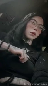 Flashing you my cute tits in my car while i m waiting in the parking