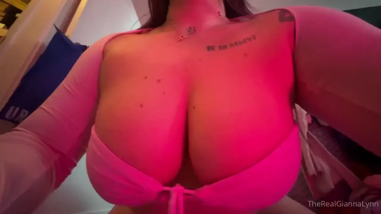 Titty tuesday part 1100 