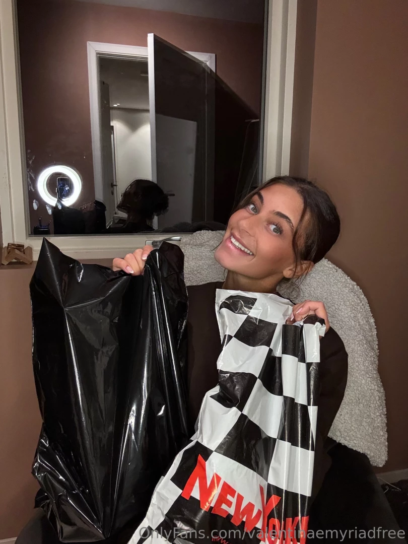 Unnoxing video ute p valentinamyriad 