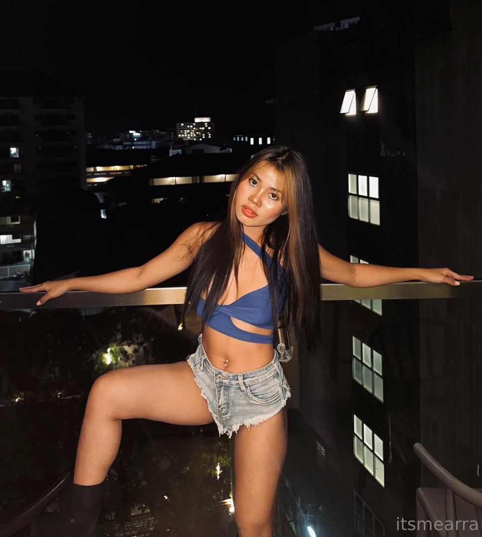 Do i cross your mind in your daydreams 