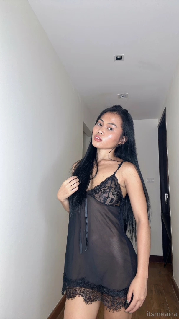 Ready to catch feelings for this asian girl 