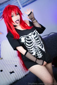 Do you think you can handle goth rias this is my first b g in a little