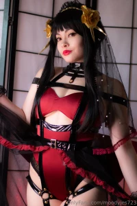 I could show u what s under the dress