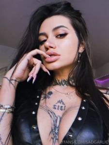 Hi babyyy come let me sit on you