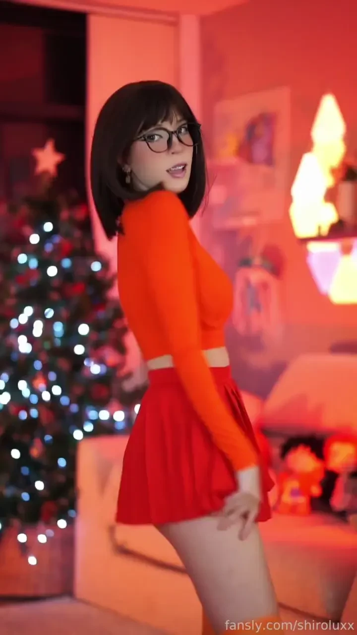 Should i cosplay daphne next egirl velma velmacosplay dance skirt 