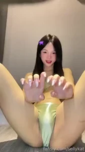 This is how you make the bi guys go crazy cum trans