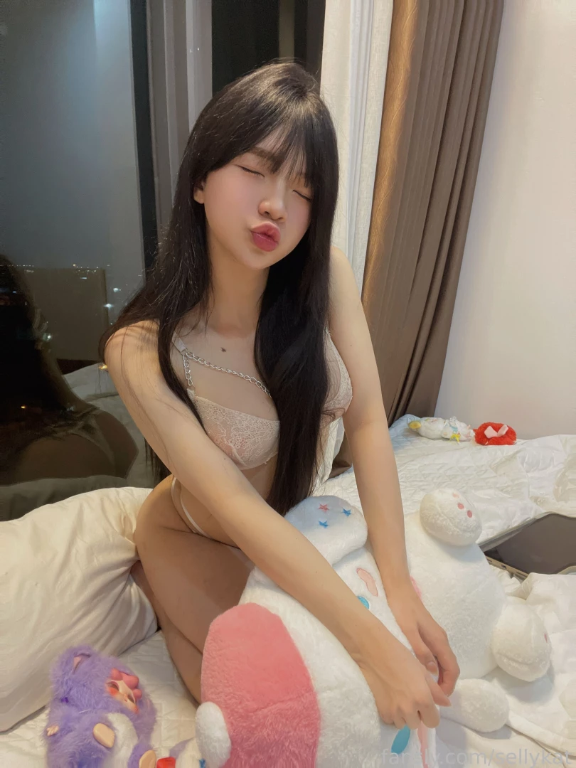 Don t look at her little dick 