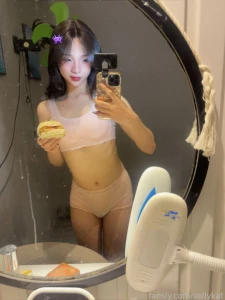 1 hamburger full of cum