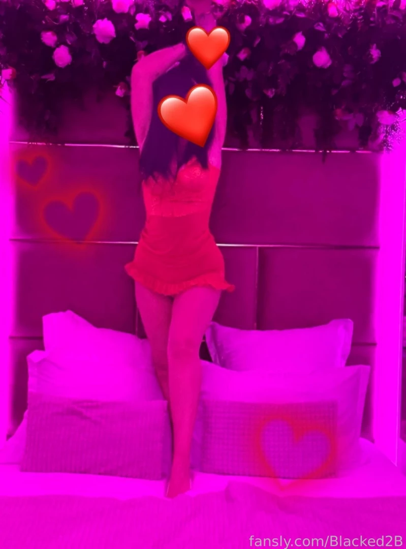 Red hot average it s so hot in here you don t mind if i wear this part 1 