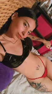 Buenas noches mis papis les gusta que le suba cositas sexis en lencer