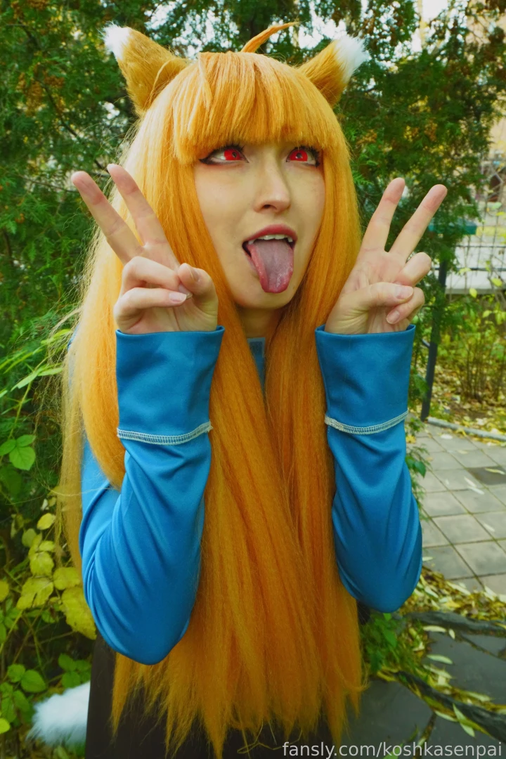 The wise wolf holo comes to people for walk in the park cosplay trans part 15 