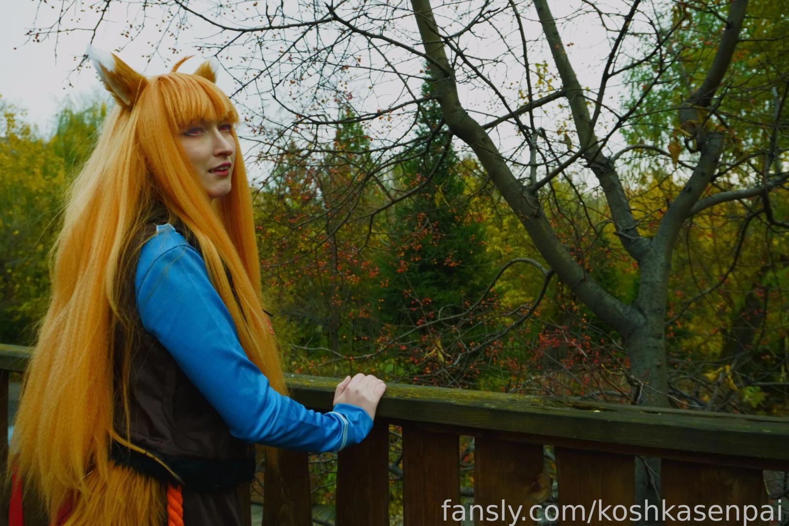 The wise wolf holo comes to people for walk in the park cosplay trans part 2 