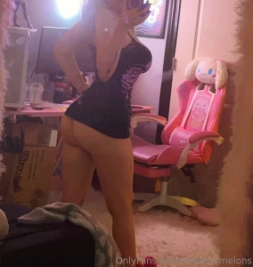 Low quality booty is it fat if you haven t got a dm from me yet look