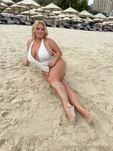 Forget about time when all that s around is the sea and sand