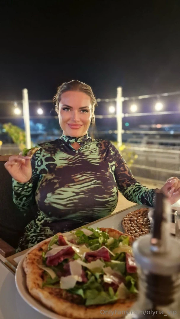 Tasty evening is the best way to end the day 