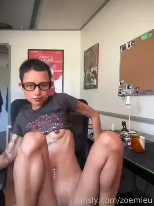 Undress me daddy fyp asian eyeglasses shorthair piercing tattoos 