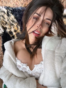 Te animas a hacerlo en el bosque conmigo solo somos tu y yo would you