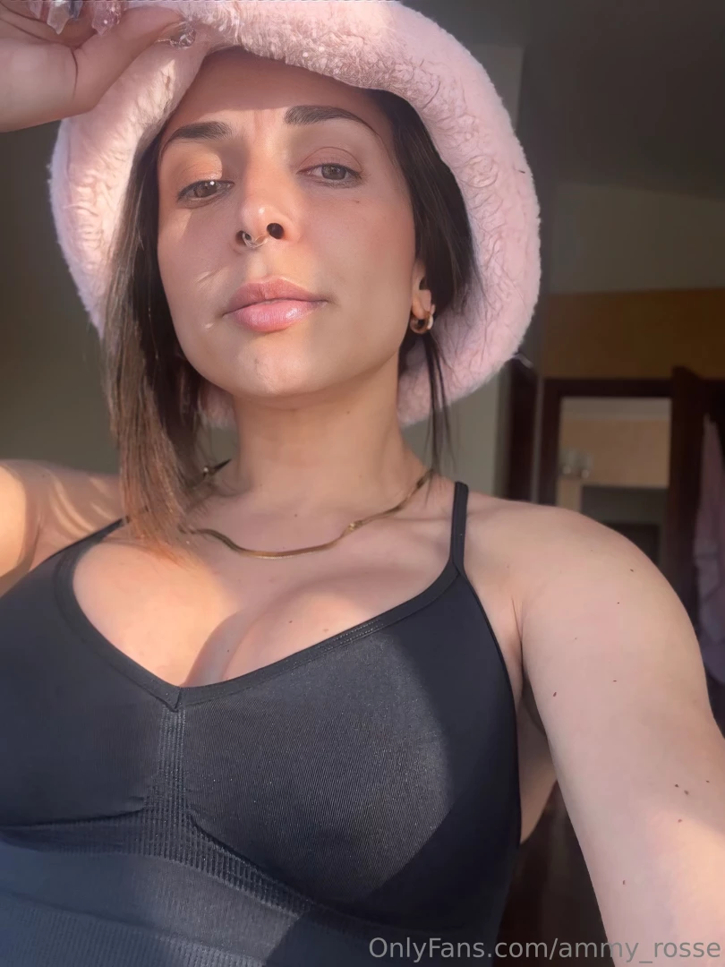 Hola cari o cu l te gusta m s 1 o 2 hey darling which one do you like part 3 