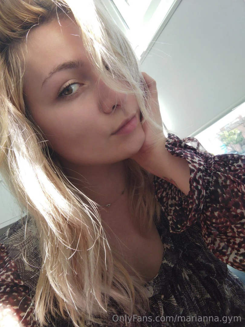 Anal slut amelieweston amelieweston do you like it wet then this is part 5 