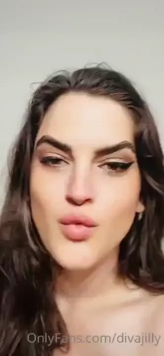 About to shower and slept in my makeup 