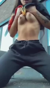 I wanna get fucked on this roof