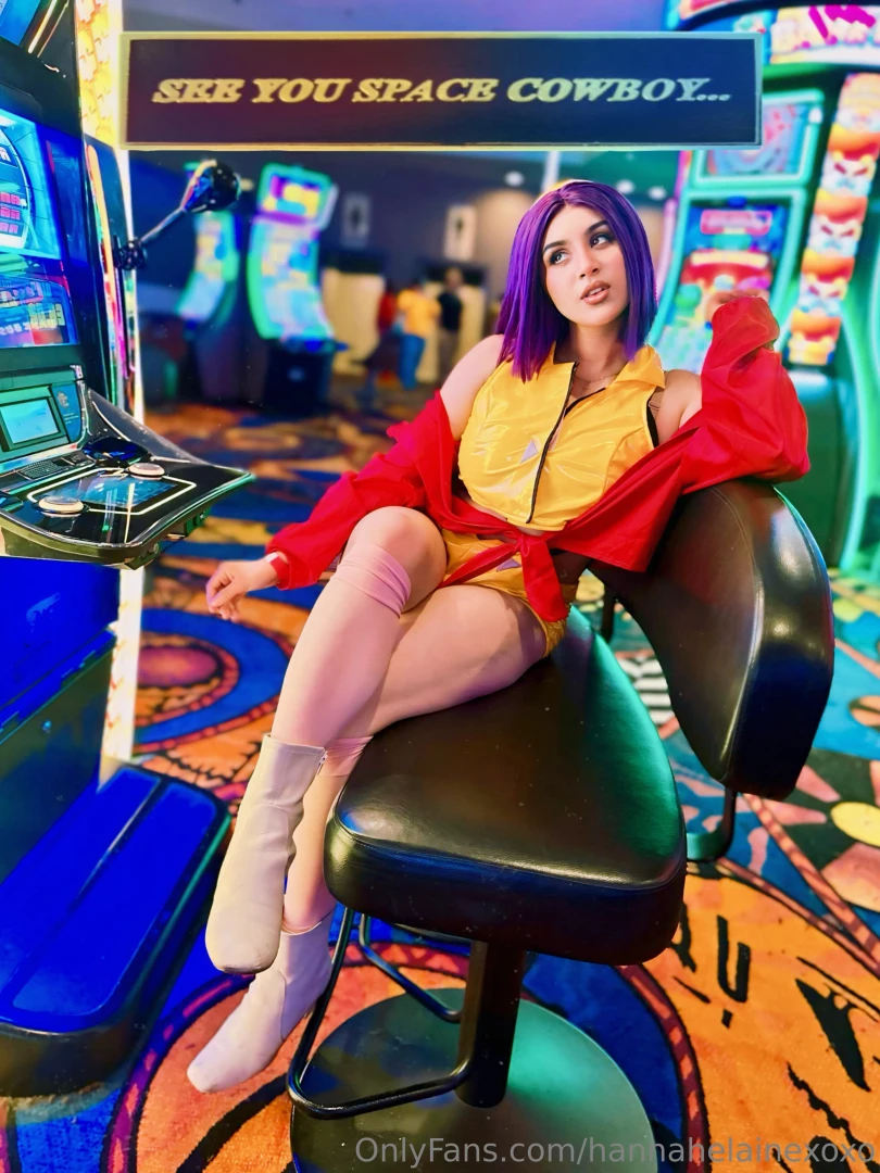 Dm me if you love faye valentine part 2 