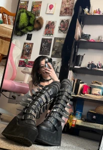 U ever get the urge to misbehave just bc your outfit s too good yeah part 1