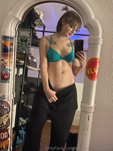 This boi has been learning to make chainmail part 2