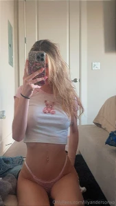 Wanna see something dm me