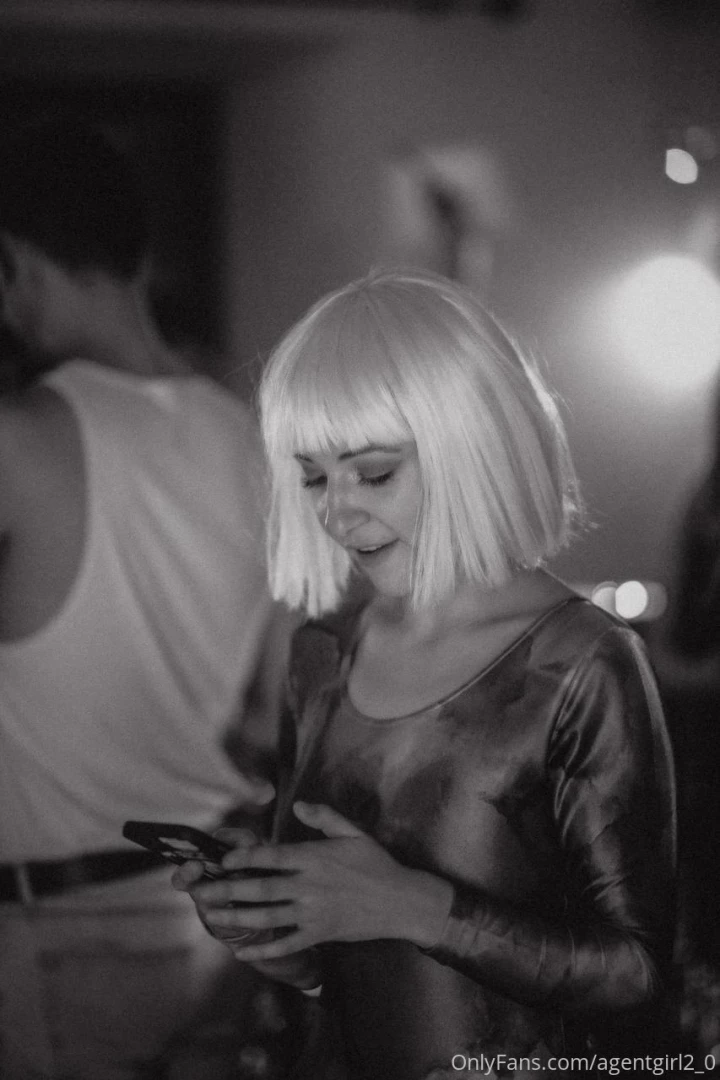 What was your halloween look https open spotify com track part 1 