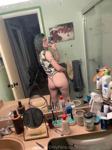 5 15 i had either complicated or matching nails i apparently don t