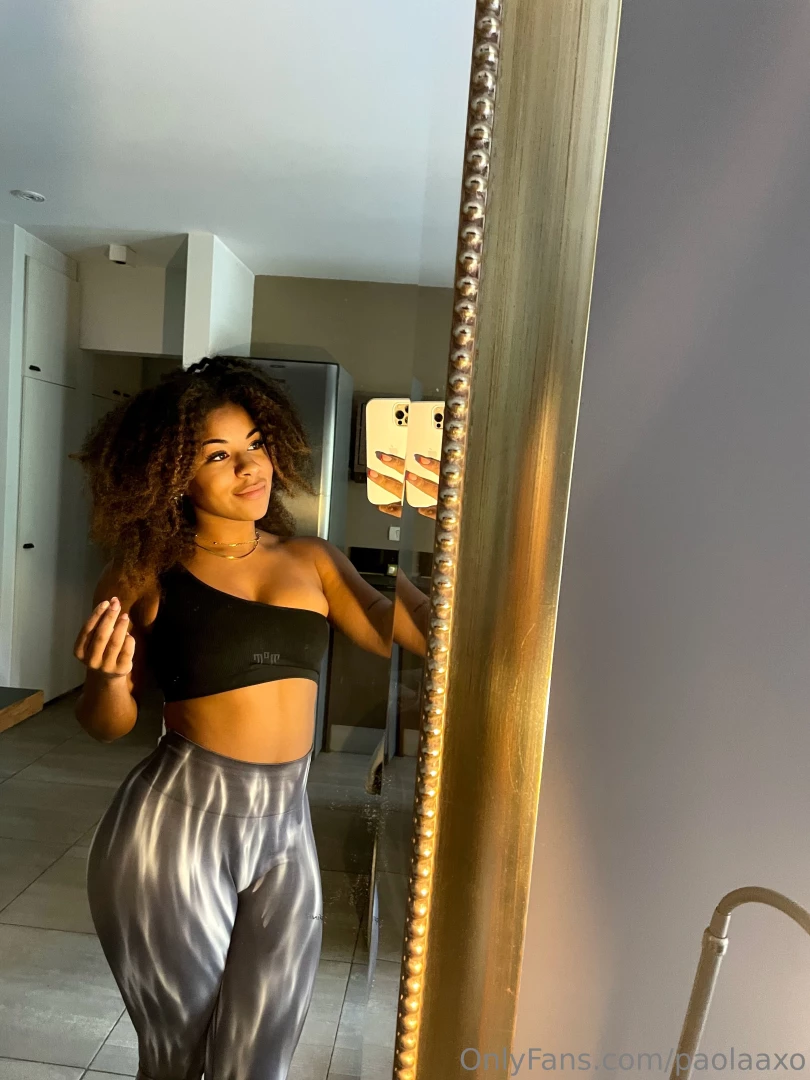 I m the reason your hand s sore 