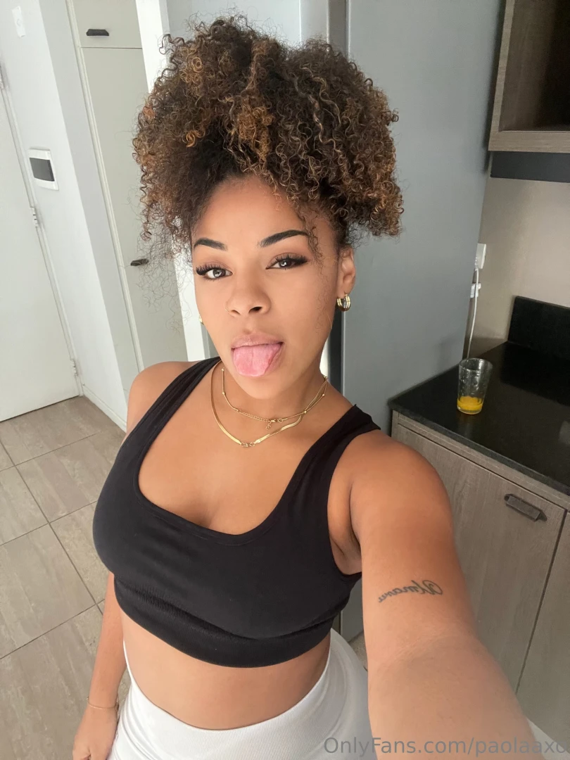 Come closer i promise i ll make it worth it 