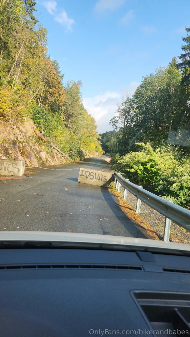 Someone has been tagging and it s talking to me 