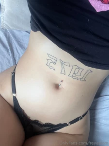 I m here to make your morning naughtier with a little domination