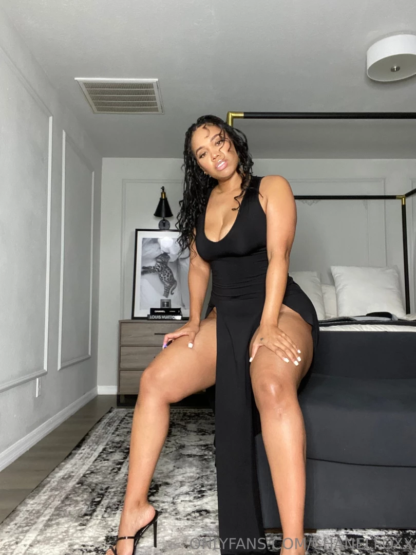 Filming customs tonight tomorrow tuesday tap in if your interested part 1 