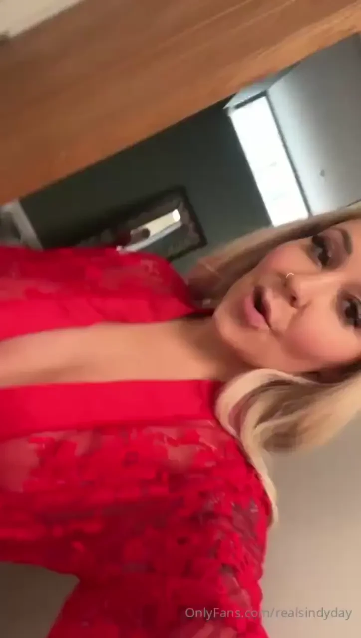 Tell me what s the best trait in a woman 