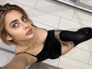 Perfect dress to tear it apart part 1