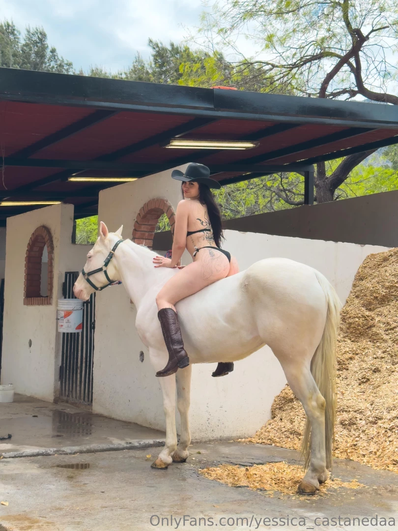 Tu y yo bebe cogiendo no se piensalo 