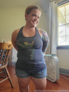 What do you call a virgin laying on a water bed a cherry float midget