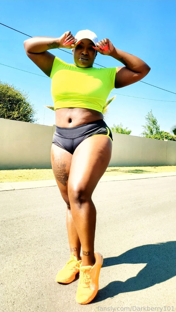 Are you joining me at the gym babe bigass gym shorts part 4 