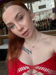 Do you like it better when i wear red or when i take it off