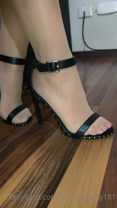 Hi boys guess what i got for you some very silky pantyhose made just part 4