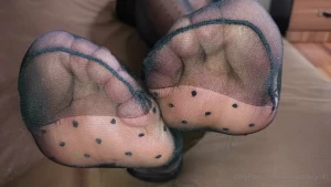 Hi boys i got many requests about my polk dots stockings feet so here part 4