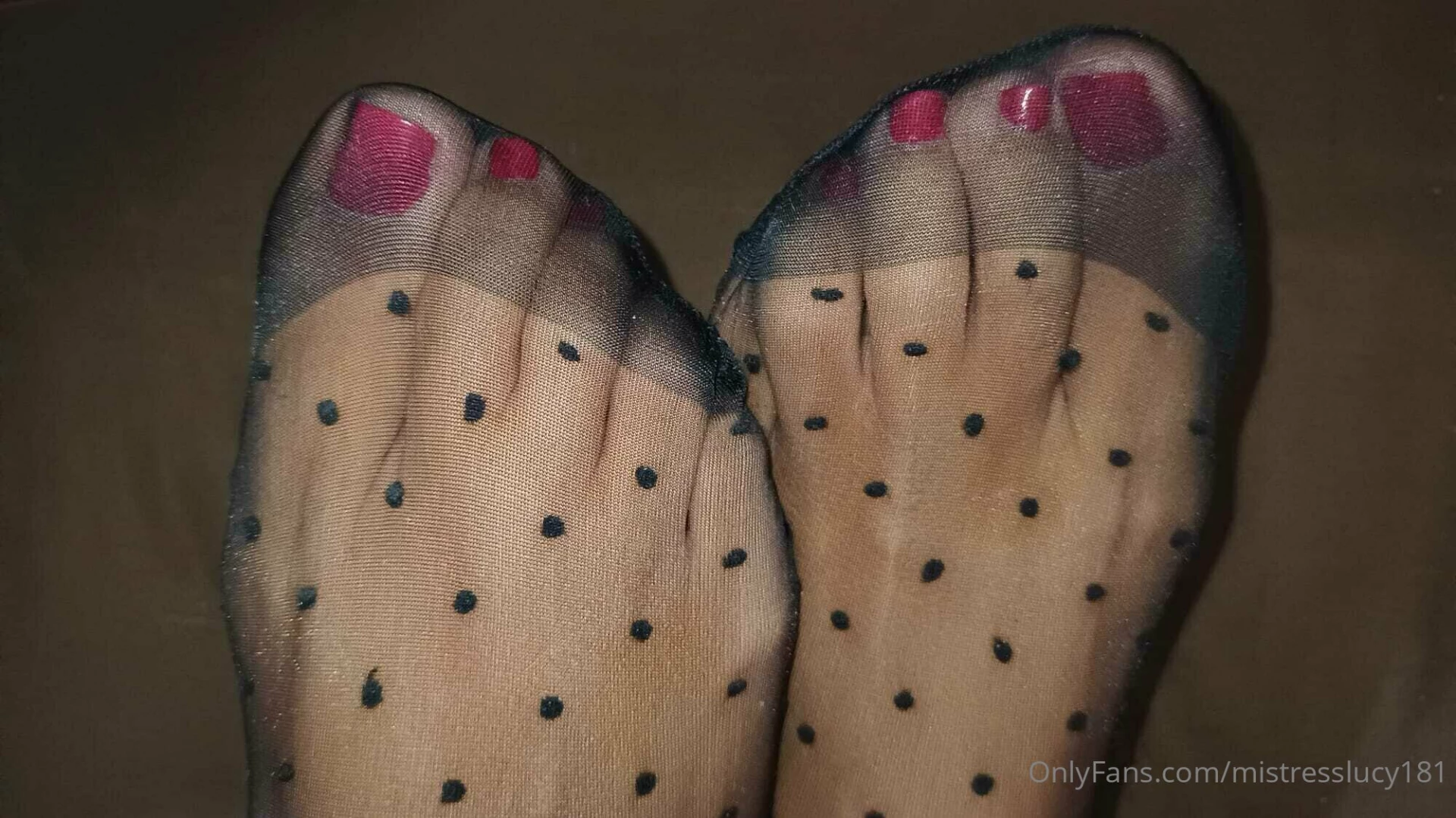 Hi boys i got many requests about my polk dots stockings feet so here part 10 