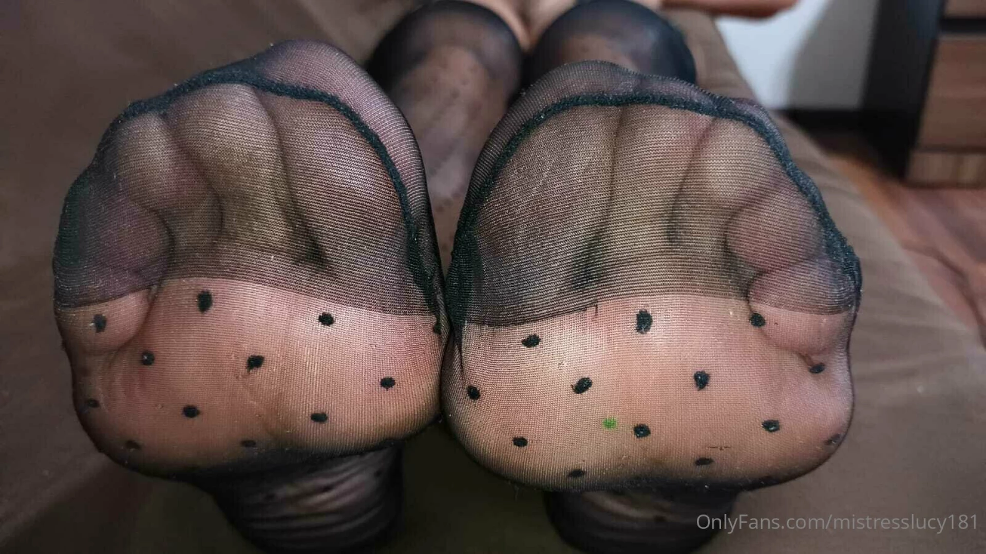 Hi boys i got many requests about my polk dots stockings feet so here part 16 